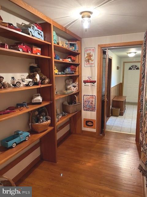 41 Blooming Grove Road Hanover, PA 17331 - Photo 23 of 39 Hallway built ins
