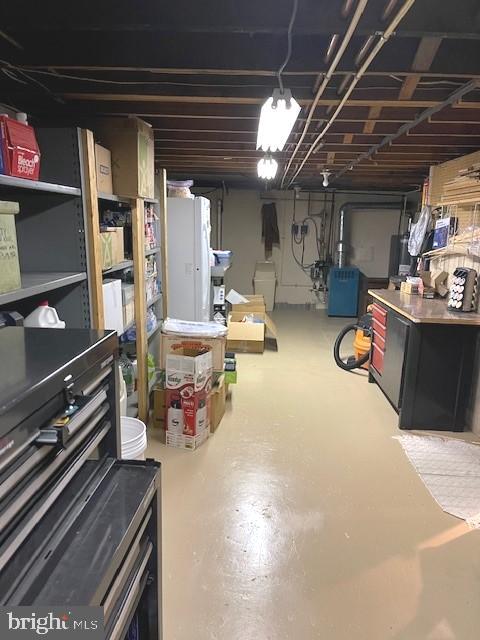 41 Blooming Grove Road Hanover, PA 17331 - Photo 29 of 39 Large work room