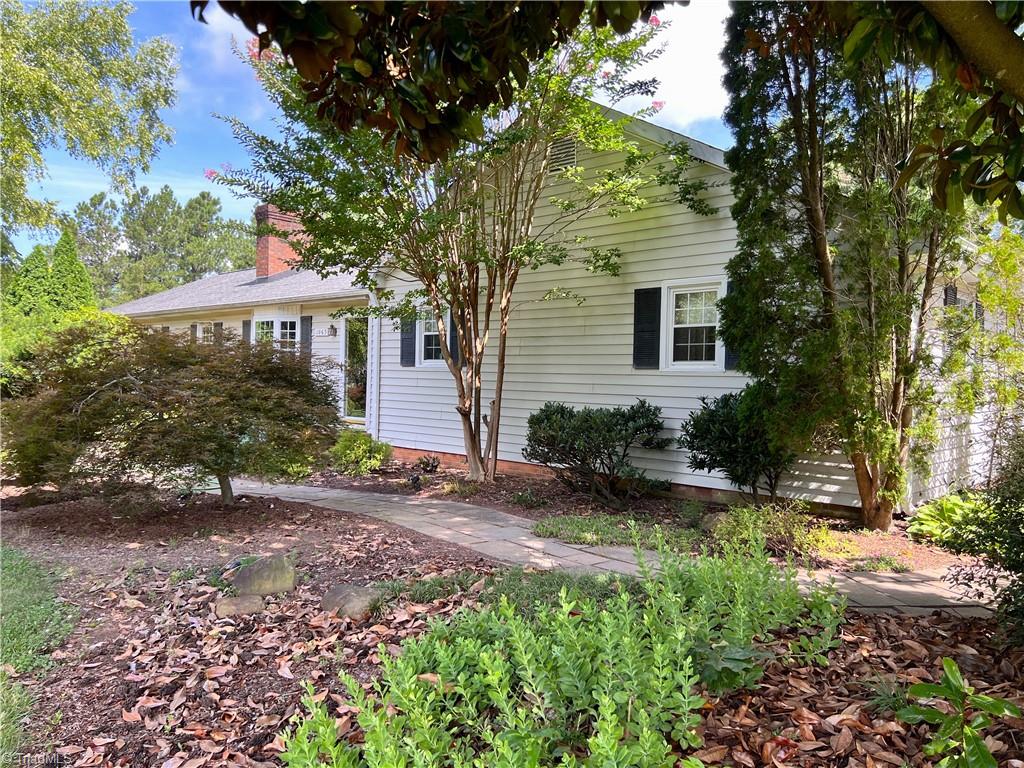 1063 Lemons Road Stokesdale, NC 27357 - Photo 3 of 32 Gallery Image 3