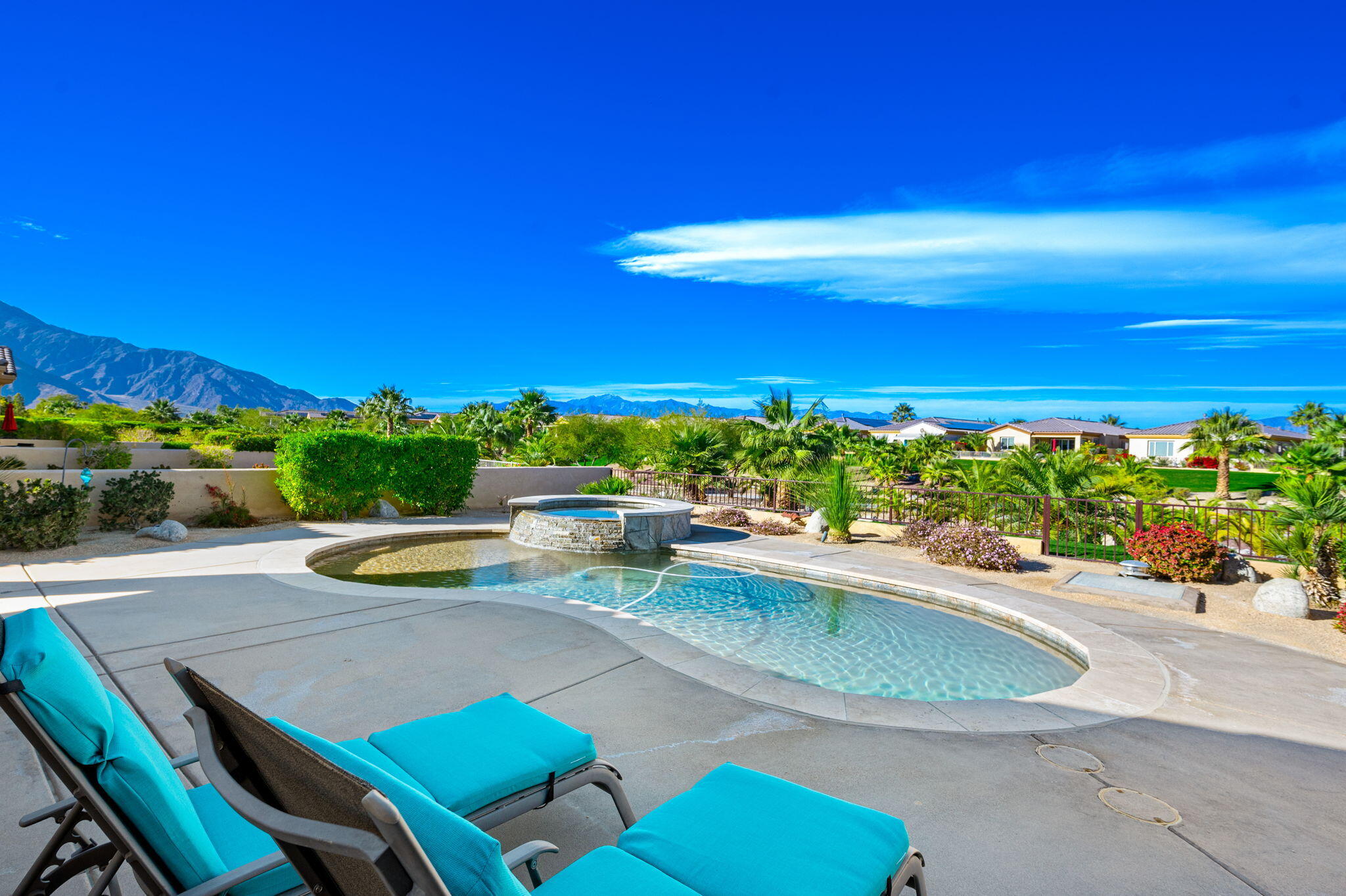 67402 North Laguna Dr  