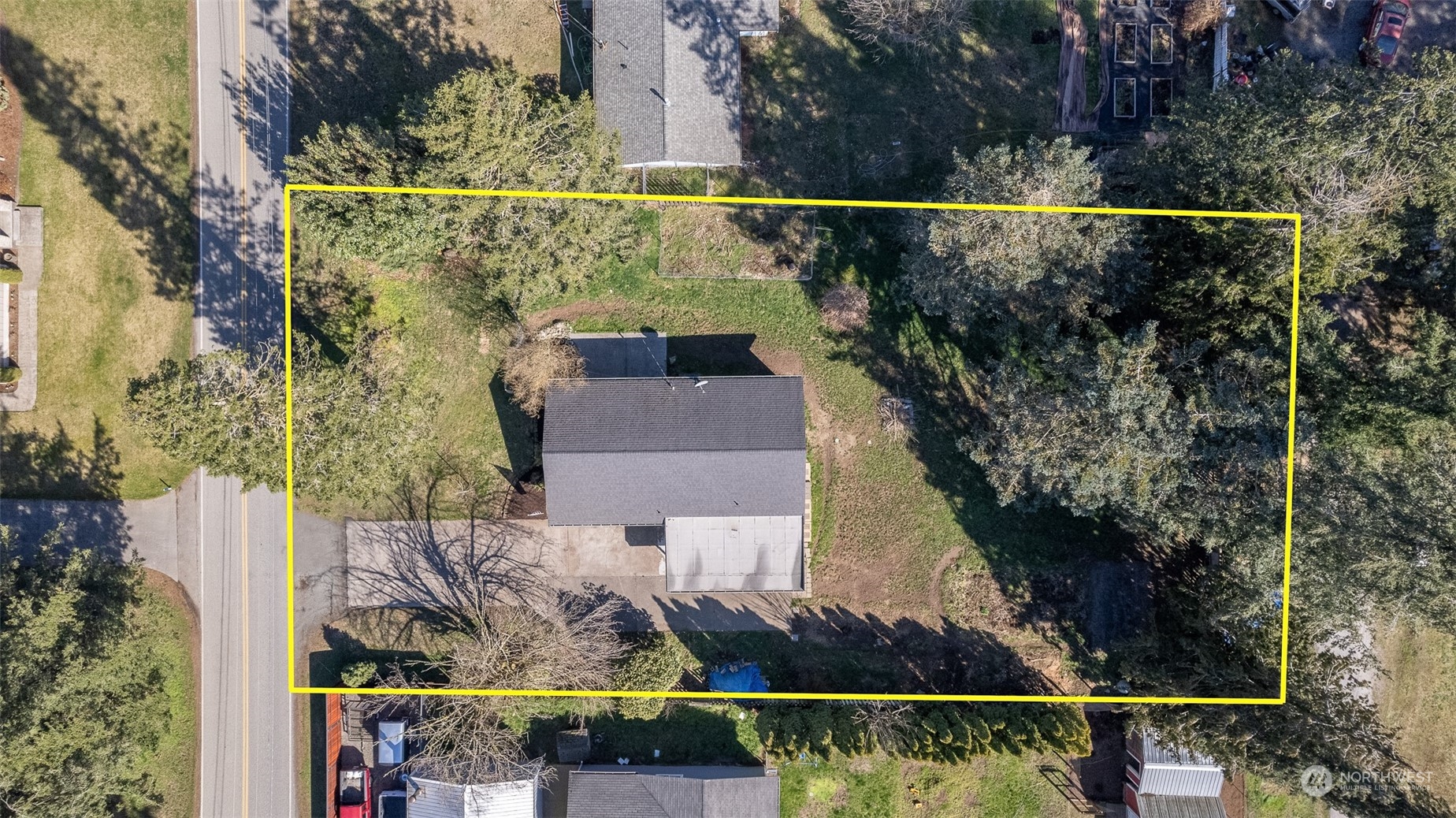 6912 Old Guide Road Lynden, WA 98264 - Photo 31 of 37 an aerial view of a house with a yard