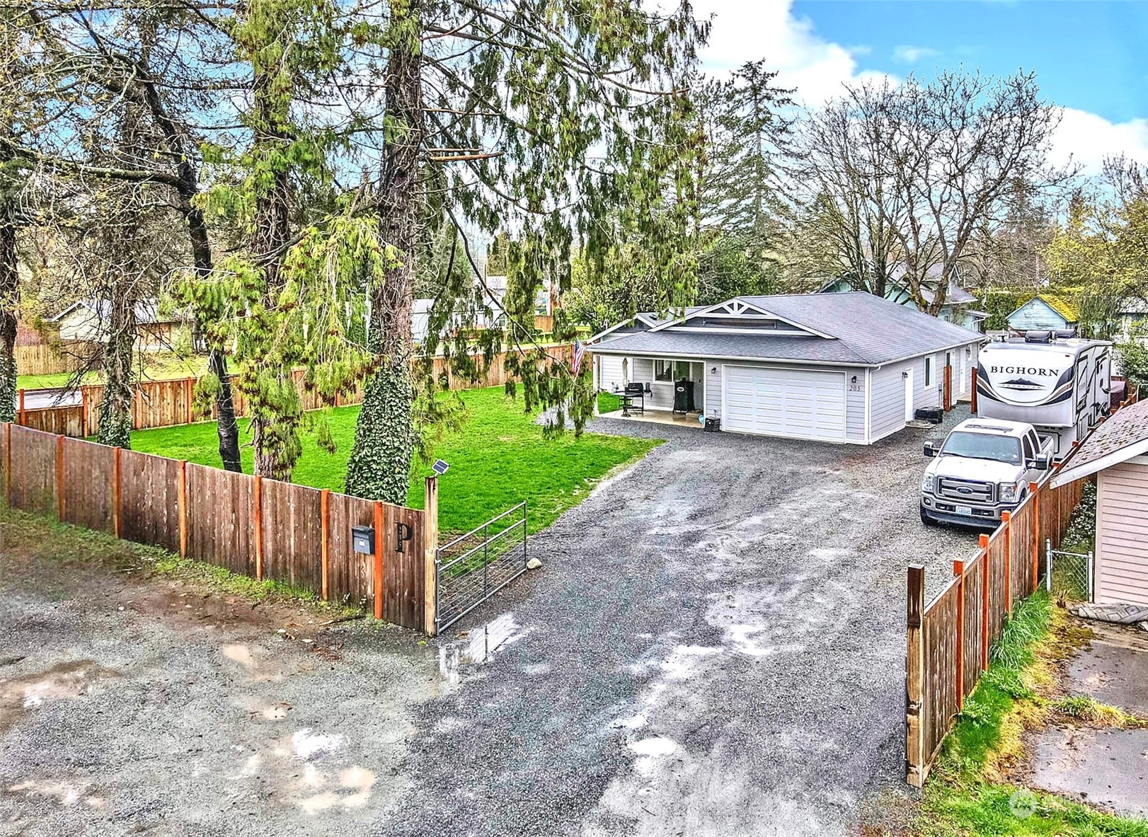 205 2nd Street Gold Bar, WA 98251 - Photo 2 of 39