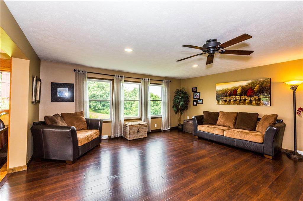 154 Chevy Lane Rochester, PA 15074 - Photo 6 of 25 Family Room