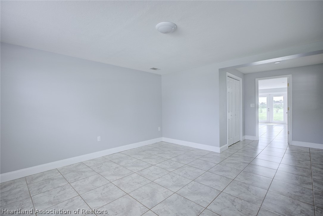 1216 Edgewater Point Drive Sebring, FL 33870 - Photo 15 of 40