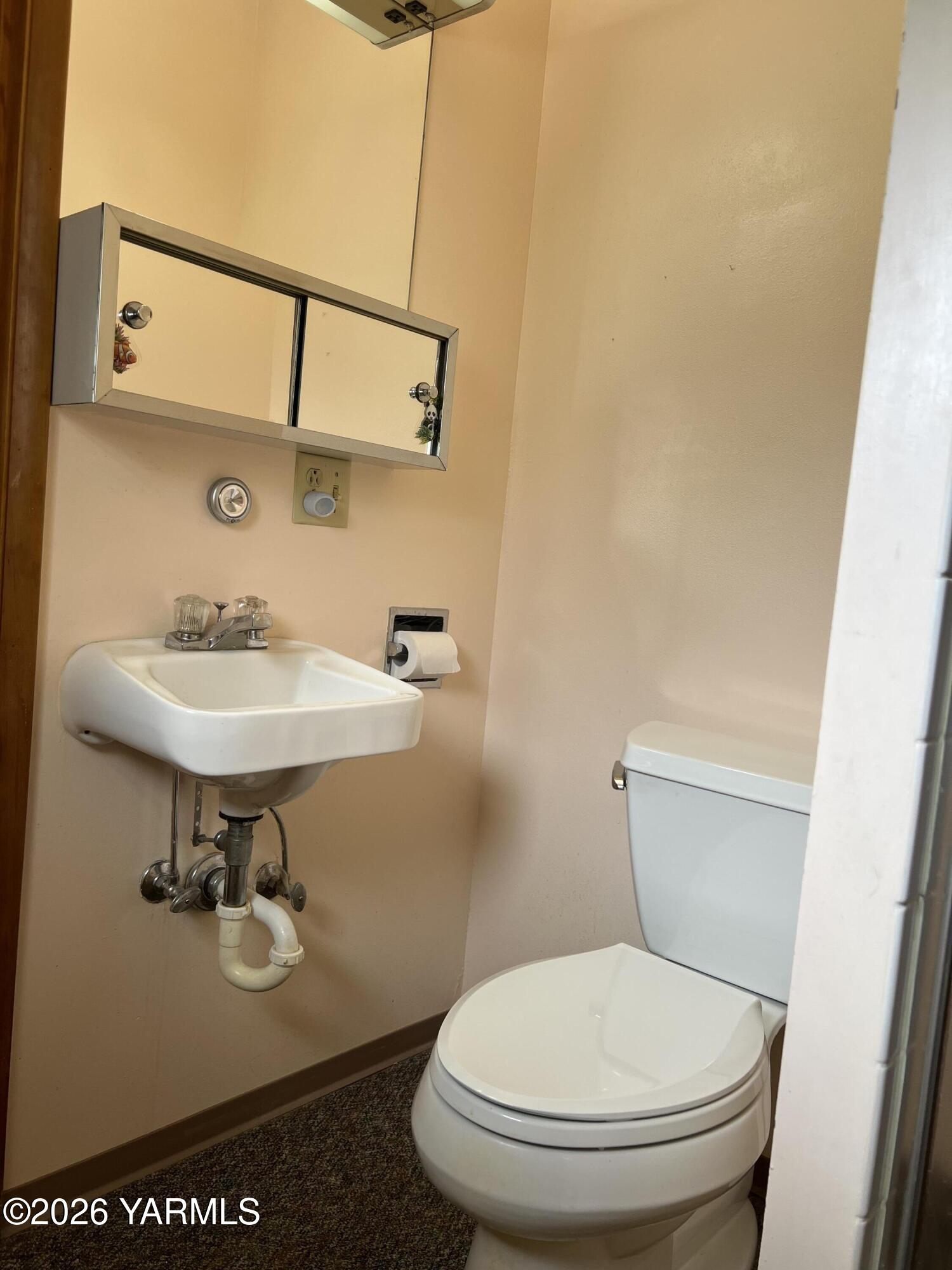 2091 Ashue Road Wapato, WA 98951 - Photo 13 of 27 IMG_2201