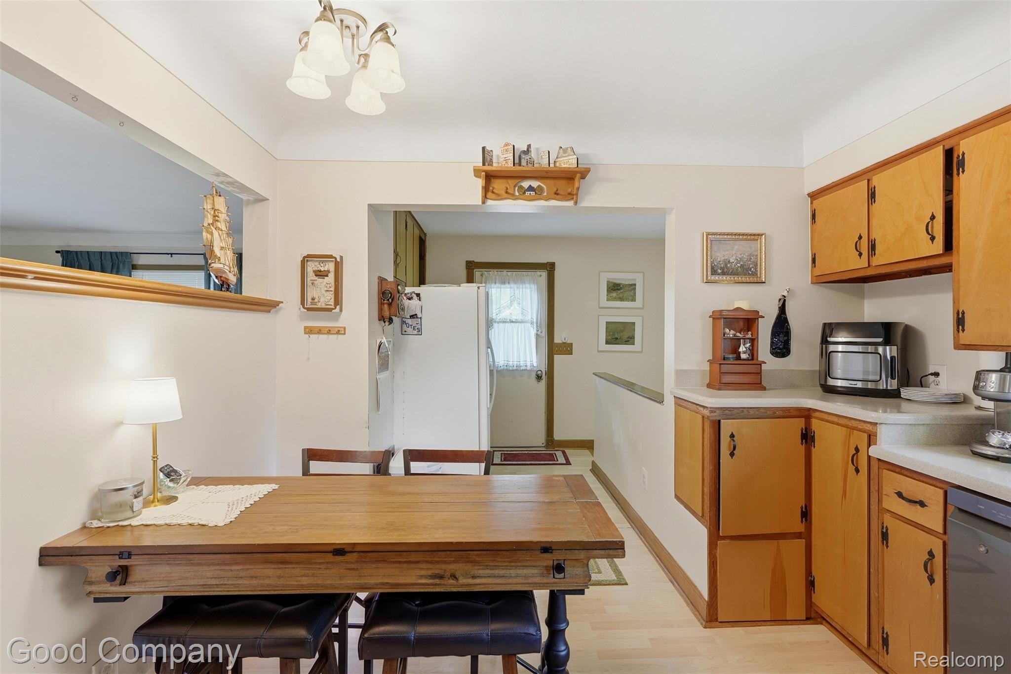 3615 Hazelton Avenue Rochester, MI 48307 - Photo 22 of 56 109.jpg