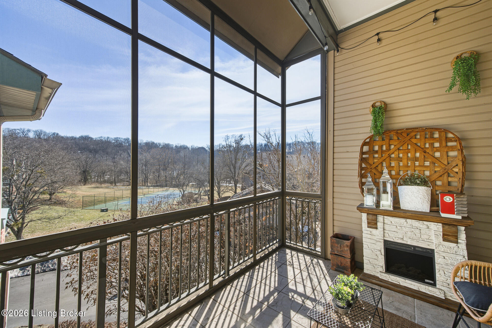6903 Ridge Run Circle Prospect, KY 40059 - Photo 16 of 39 6903 Ridge Run Cir-23