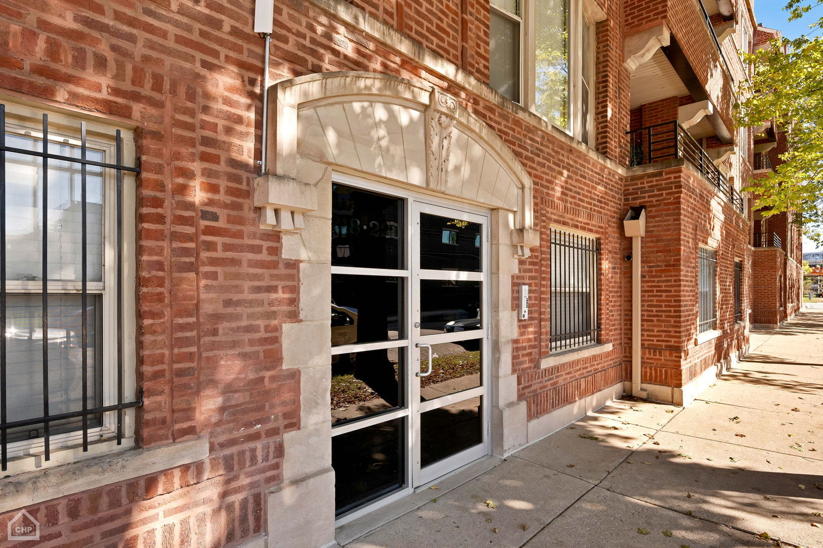 4358 South Prairie Avenue Chicago, IL 60653 - Photo 5 of 90