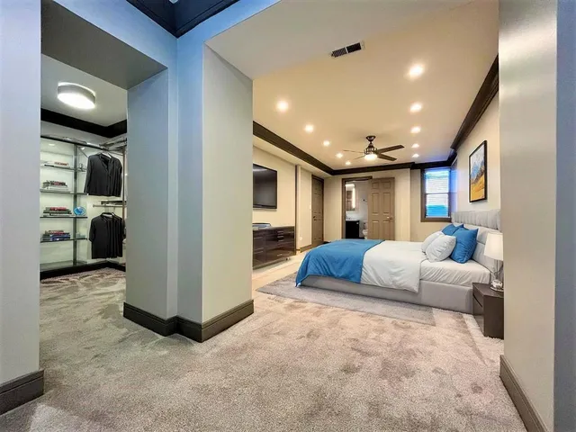 $8,360,000 | 4358 South Prairie Avenue, Chicago, IL 60653