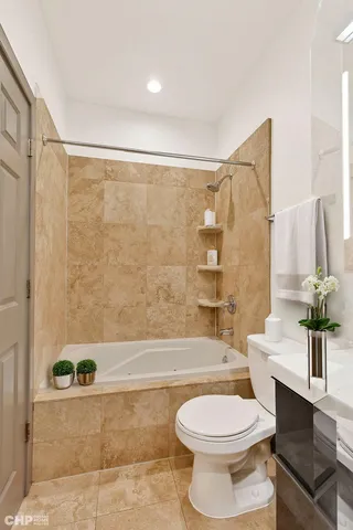 $8,360,000 | 4358 South Prairie Avenue, Chicago, IL 60653