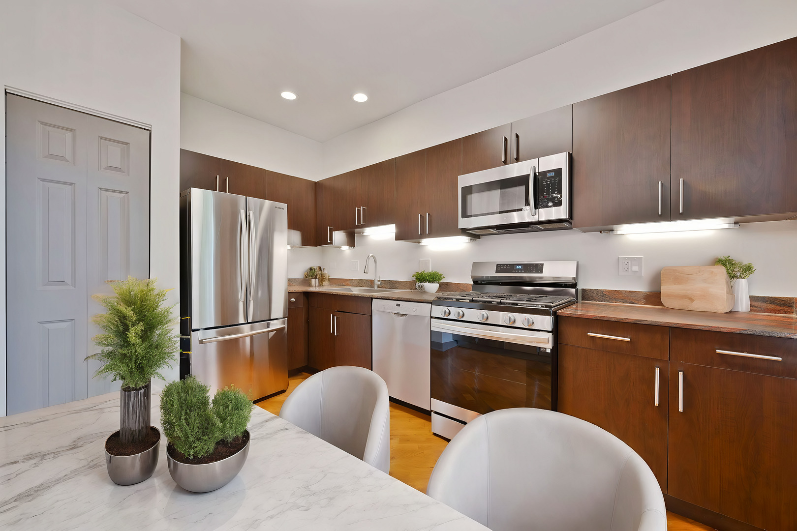 4358 South Prairie Avenue Chicago, IL 60653 - Photo 79 of 90