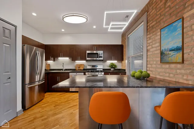 $8,360,000 | 4358 South Prairie Avenue, Chicago, IL 60653