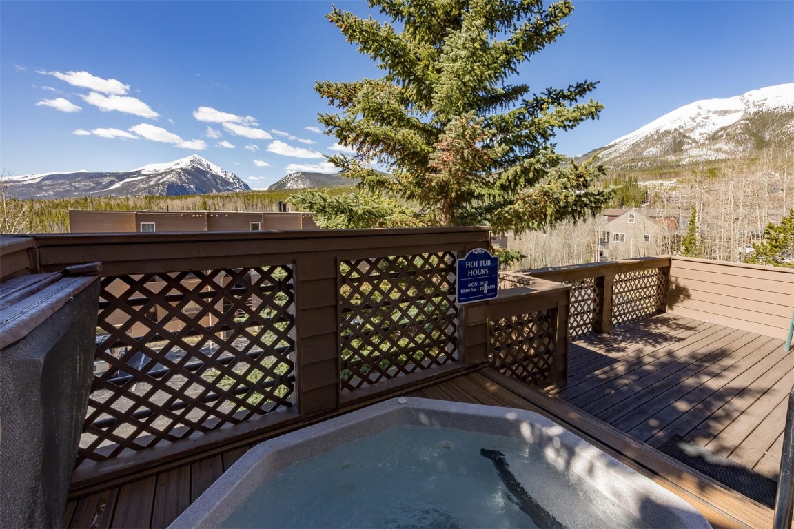 95600 Ryan Gulch Road, Unit 631 Silverthorne, CO 80498 - Photo 34 of 44 a view of a balcony
