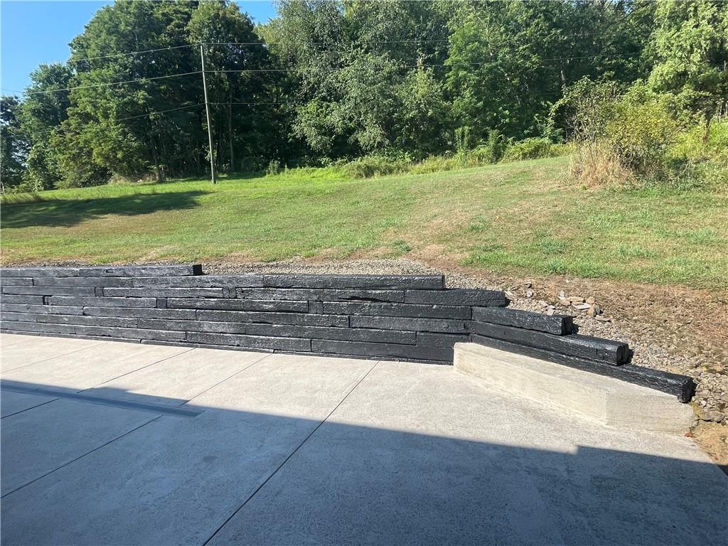 489 Jack Road Vandergrift, PA 15690 - Photo 9 of 46 a view of a yard with an outdoor space