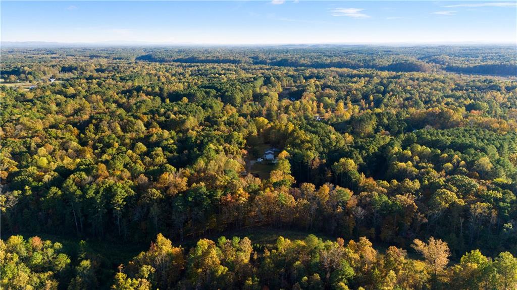 988 Davenport Road Southwest Dalton, GA 30721 - Photo 4 of 29 a view of a room