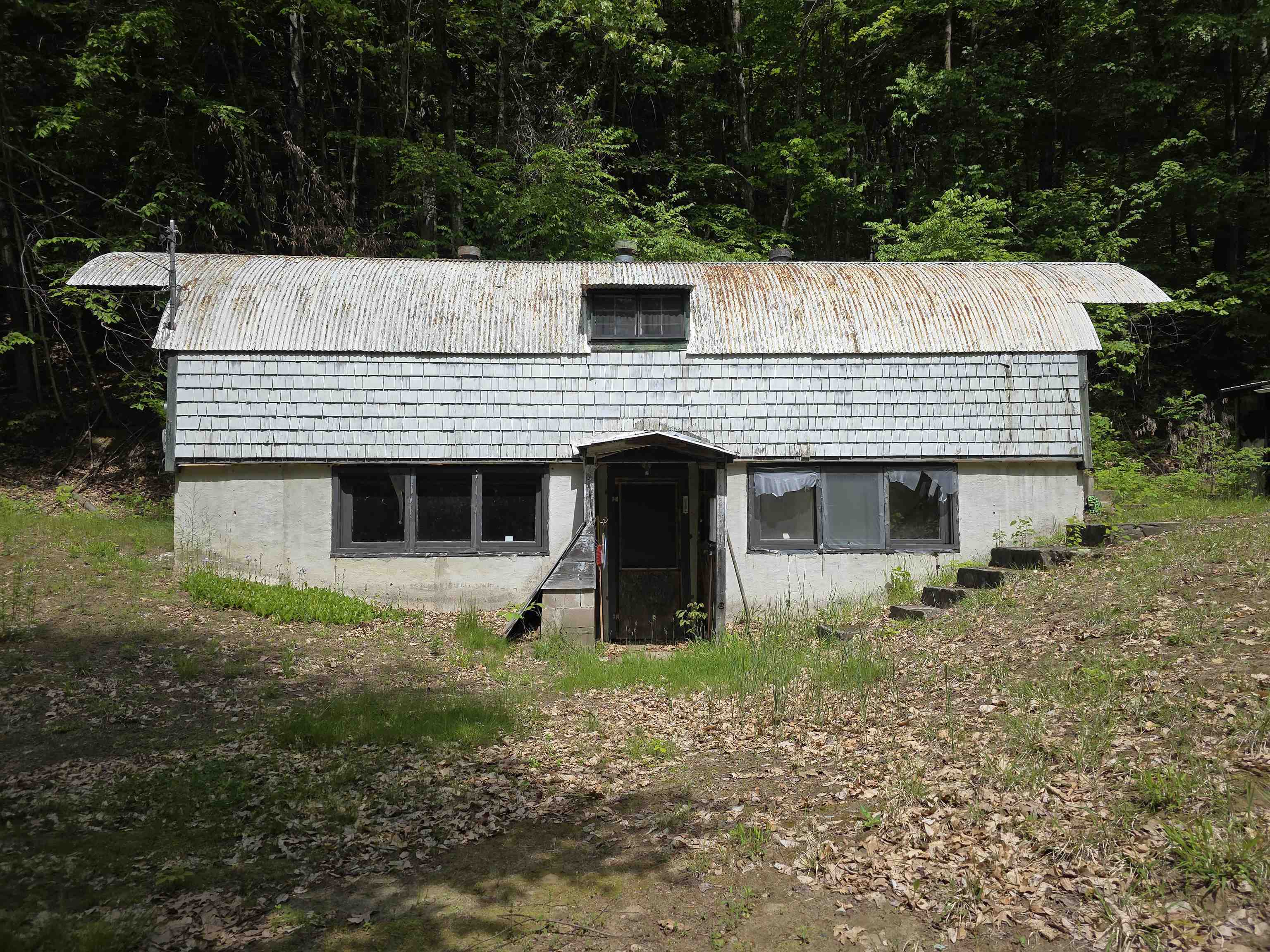 276 Connecticut River Road Springfield, VT 05156 - Photo 1 of 25