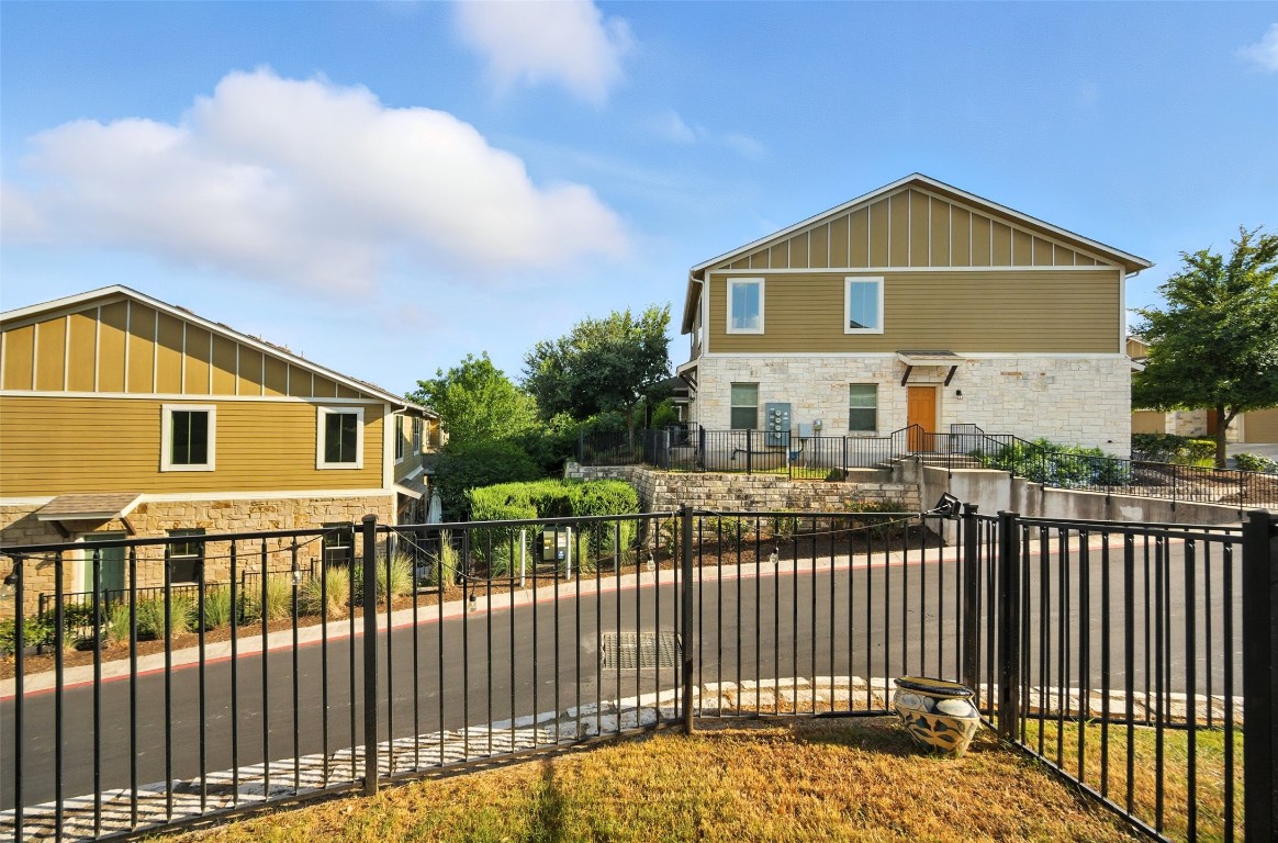 516 East Slaughter Lane, Unit 3204 Austin, TX 78744 - Photo 23 of 29