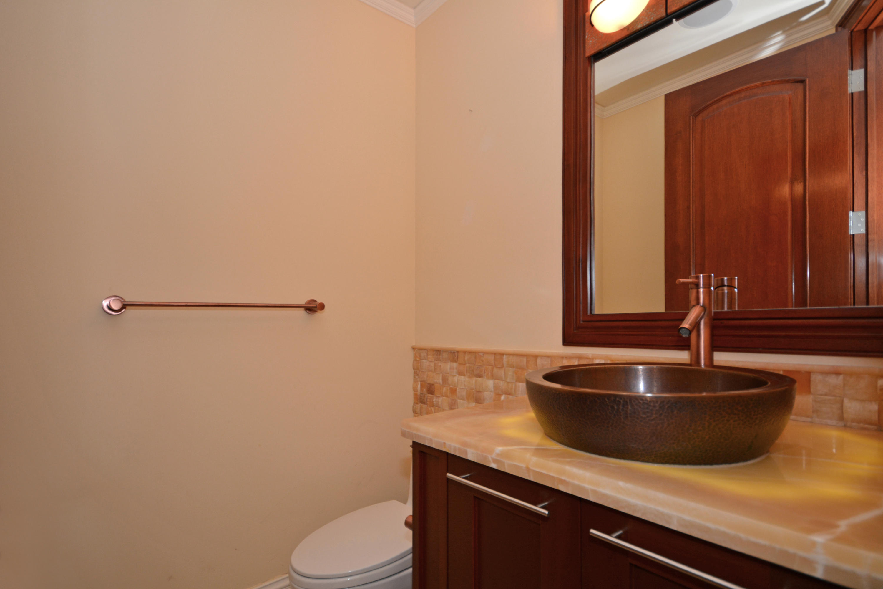 7699 Fenwick Place Boca Raton, FL 33496 - Photo 24 of 35 Guest Bath