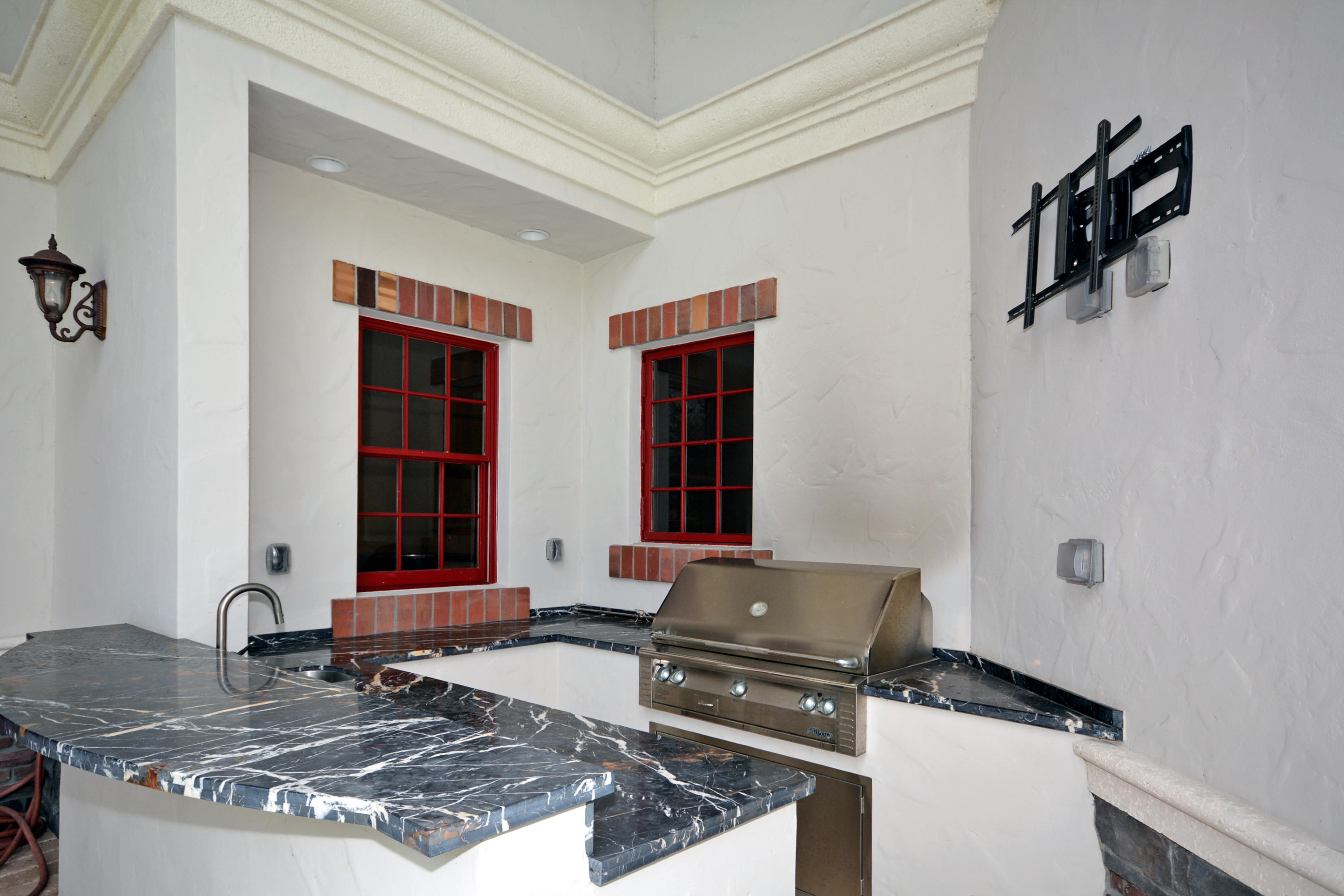 7699 Fenwick Place Boca Raton, FL 33496 - Photo 31 of 35 Outdoor Kitchen