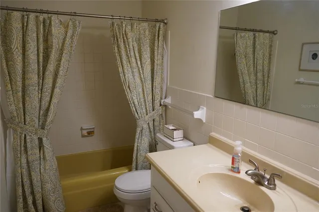 $129,999 | 2415 Northeast 7th Street, Unit 8, Ocala, FL 34470