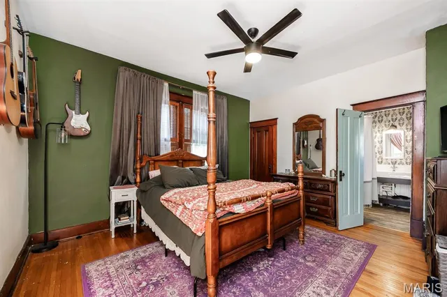 $220,000 | 215 South Benton Street, Edwardsville, IL 62025