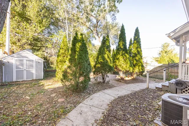 $220,000 | 215 South Benton Street, Edwardsville, IL 62025