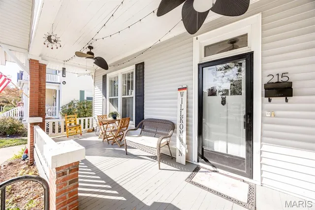 $220,000 | 215 South Benton Street, Edwardsville, IL 62025