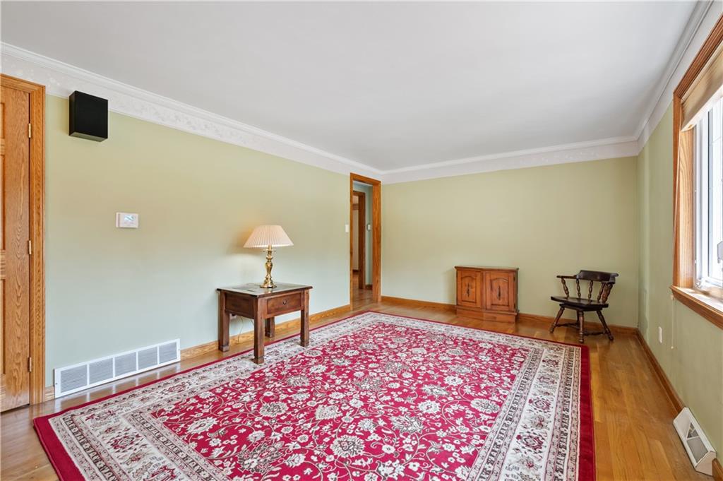 236 Hazel Road Pittsburgh, PA 15235 - Photo 3 of 29 Gallery Image 3