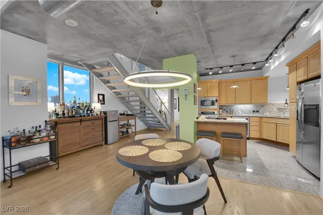 $4,500 | 360 East Desert Inn Road, Unit 607, Las Vegas, NV 89109