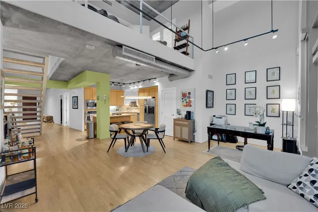 $4,500 | 360 East Desert Inn Road, Unit 607, Las Vegas, NV 89109