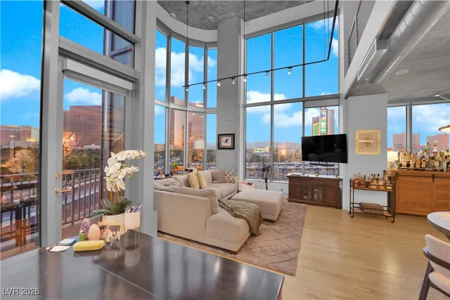 $4,500 | 360 East Desert Inn Road, Unit 607, Las Vegas, NV 89109