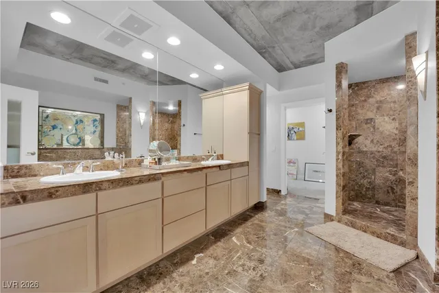 $4,500 | 360 East Desert Inn Road, Unit 607, Las Vegas, NV 89109