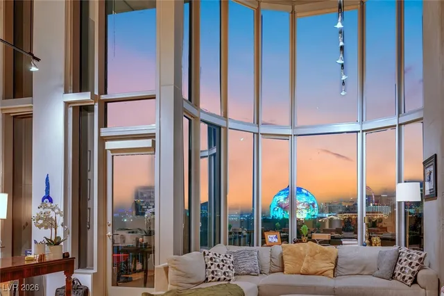 $4,500 | 360 East Desert Inn Road, Unit 607, Las Vegas, NV 89109