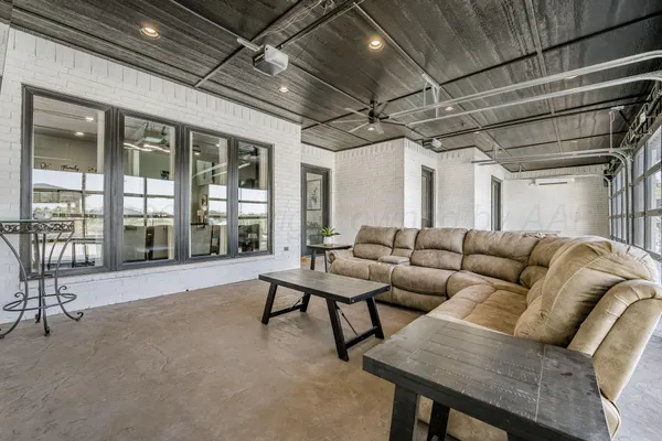 $1,125,000 | 17400 Spring Lake Drive, Canyon, TX 79015