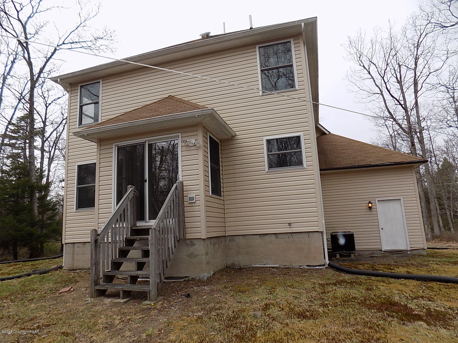 266 Oneida Way Milford, PA 18337 - Photo 4 of 22 a view of a house with a yard
