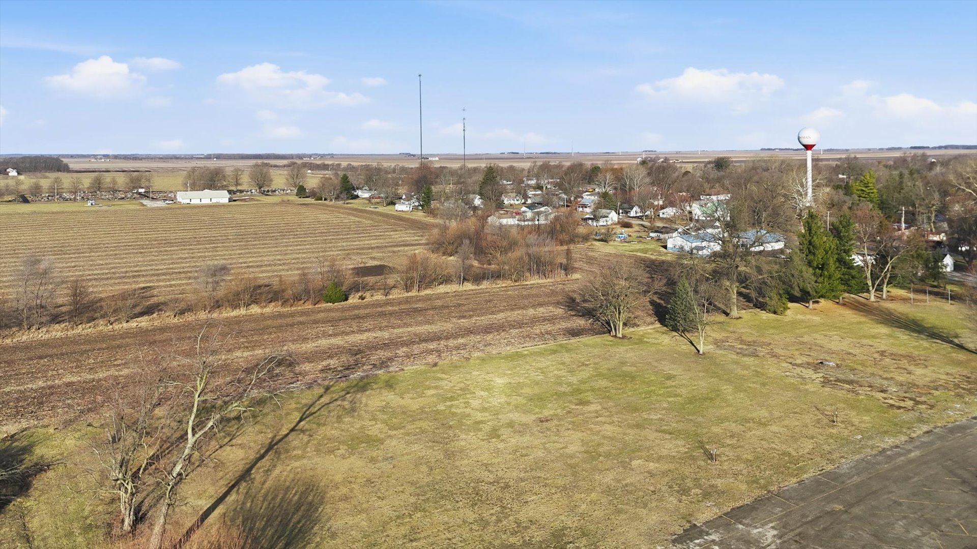 306 B W Lytle Street Newman, IL 61942 - Photo 39 of 47 a view of an ocean view