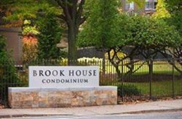 44 Washington Street, Unit 411 Brookline, MA 02445 - Photo 23 of 23 a sign that is on the side of the road