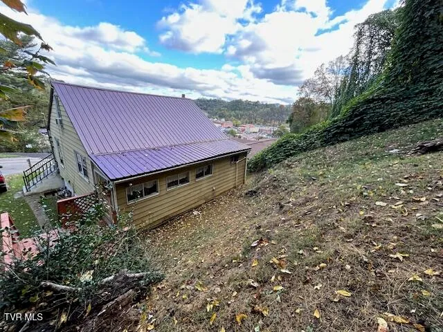 $132,000 | 3135 Third Avenue, St. Paul, VA 24283