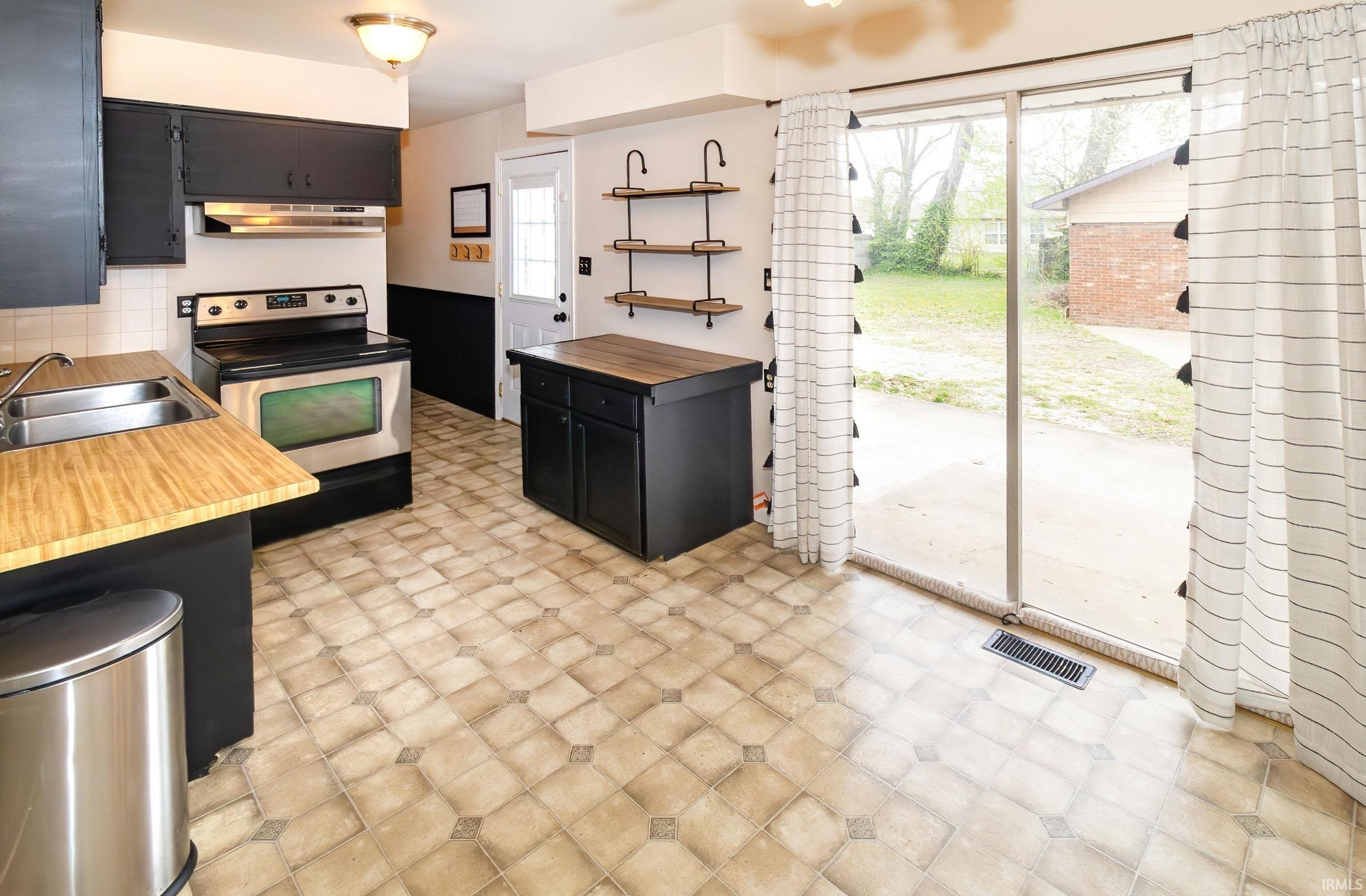 7351 Oak Hill Road Evansville, IN 47725 - Photo 6 of 18