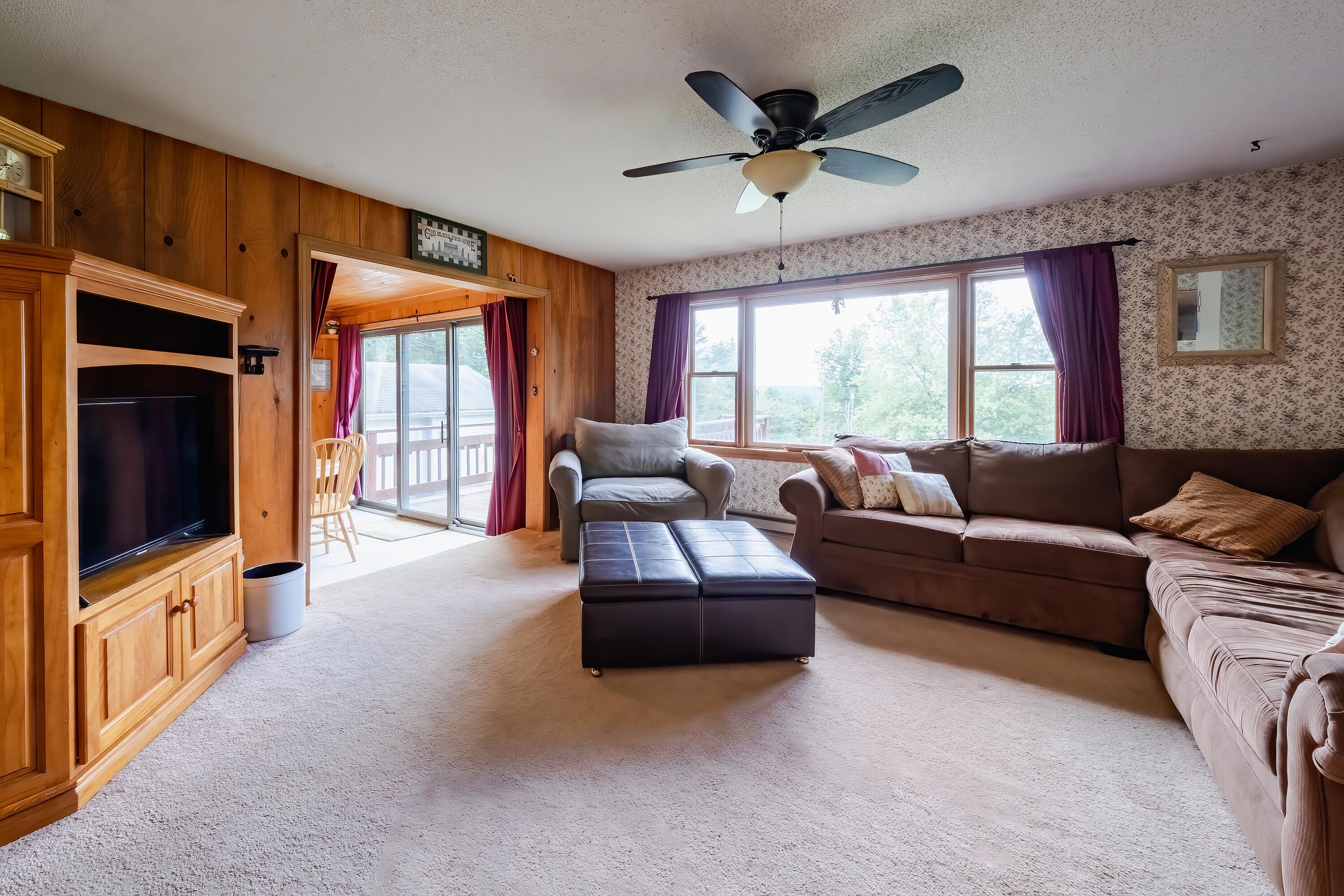 475 East Pond Road Nobleboro, ME 04555 - Photo 21 of 36 20220823_475_East_Pond_2364