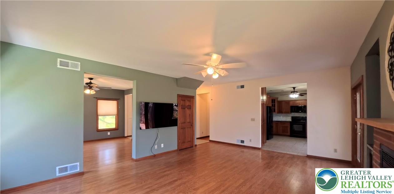 5709 Fox Lane Emmaus, PA 18049 - Photo 5 of 24