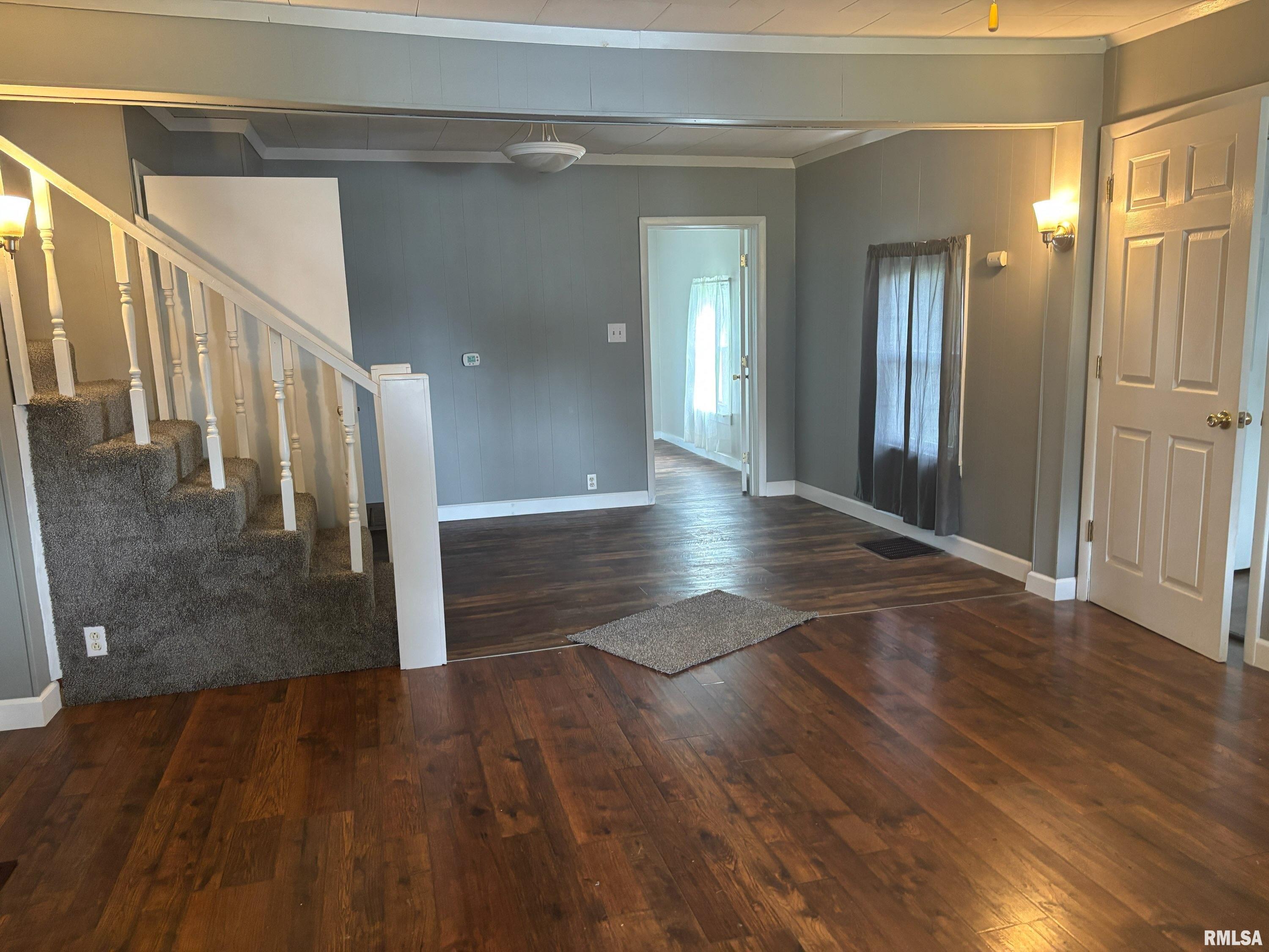 103 Rutledge Street Pawnee, IL 62558 - Photo 6 of 35 Gallery Image 6
