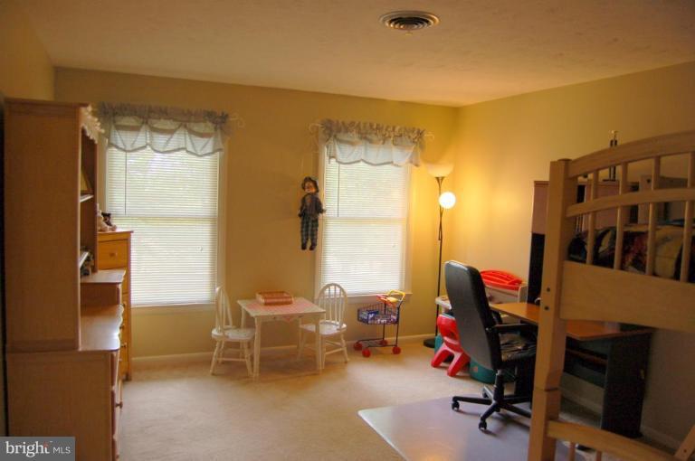 657 Bowling Green Road Front Royal, VA 22630 - Photo 23 of 30 Bedroom #2