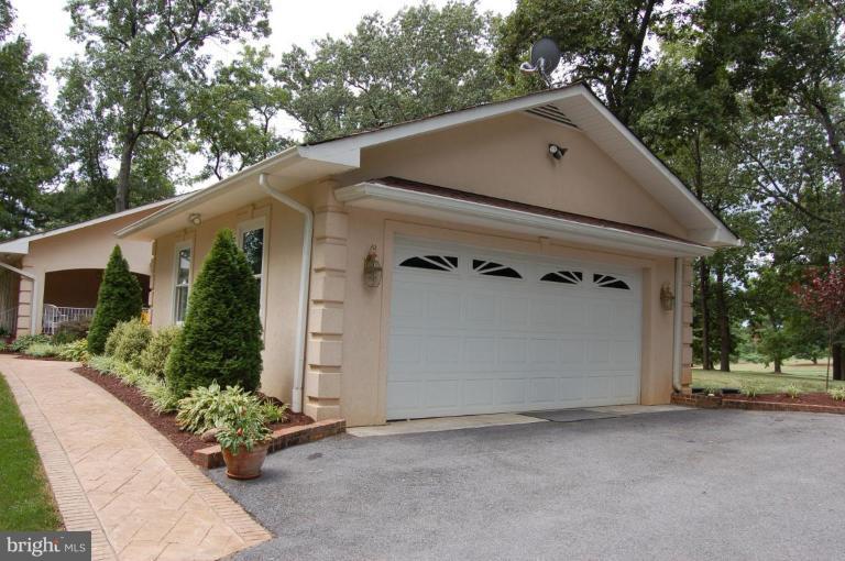 657 Bowling Green Road Front Royal, VA 22630 - Photo 26 of 30 Garage 1