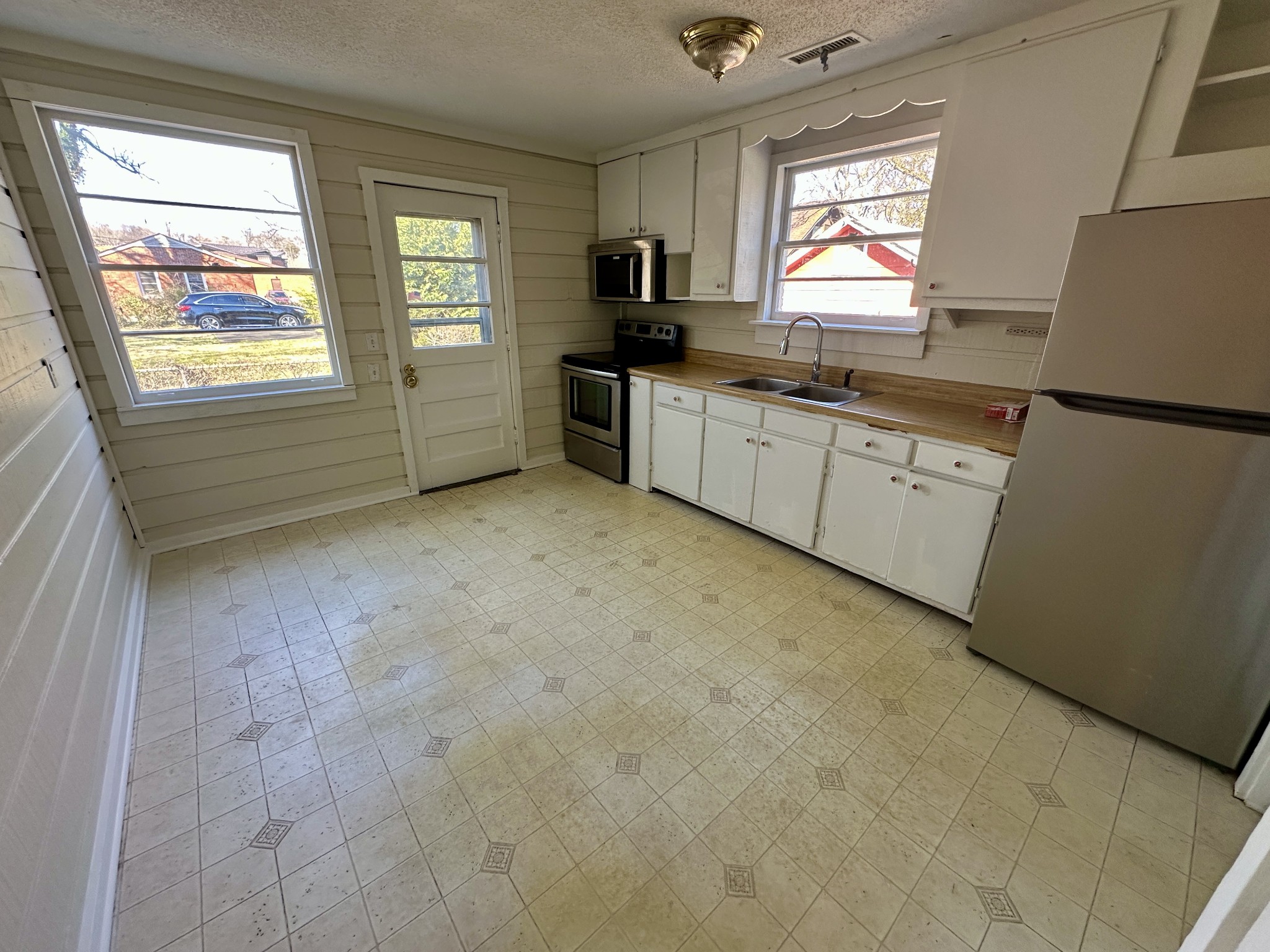 35 Whitsett Road Nashville, TN 37210 - Photo 7 of 25