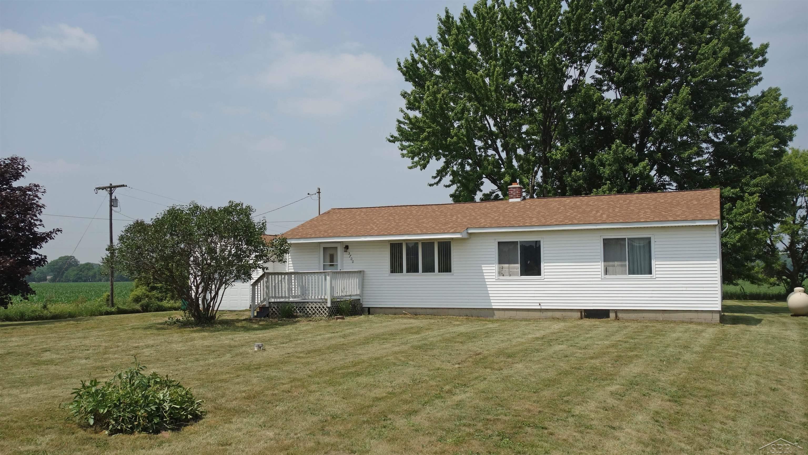 5700 Peet Road Chesaning, MI 48616 - Photo 1 of 32 50113720.JPG