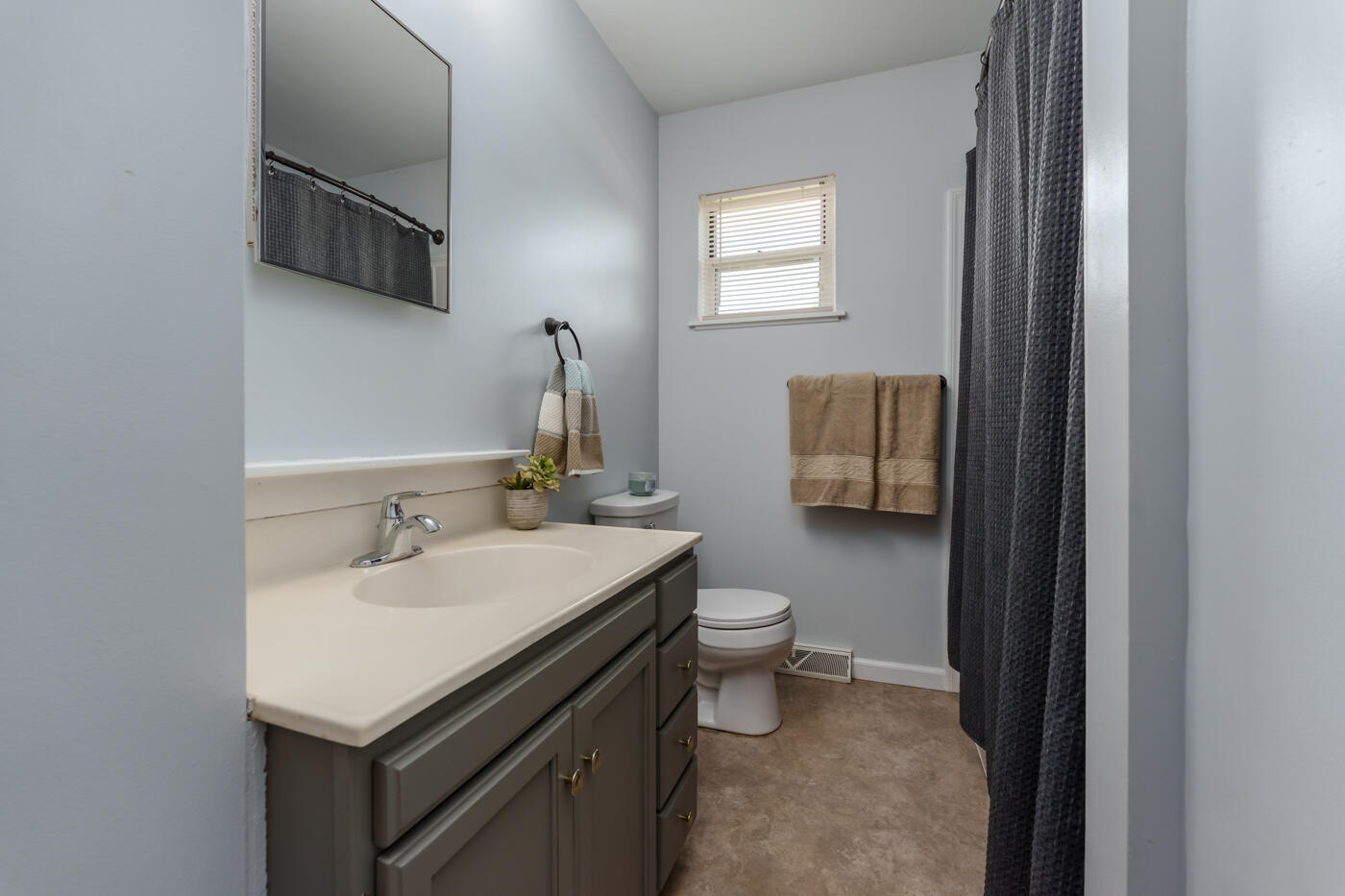 3330 Nichols Road Kalamazoo, MI 49004 - Photo 5 of 33 LC-Nichols_Rd_3330_Kalamazoo_49004-5