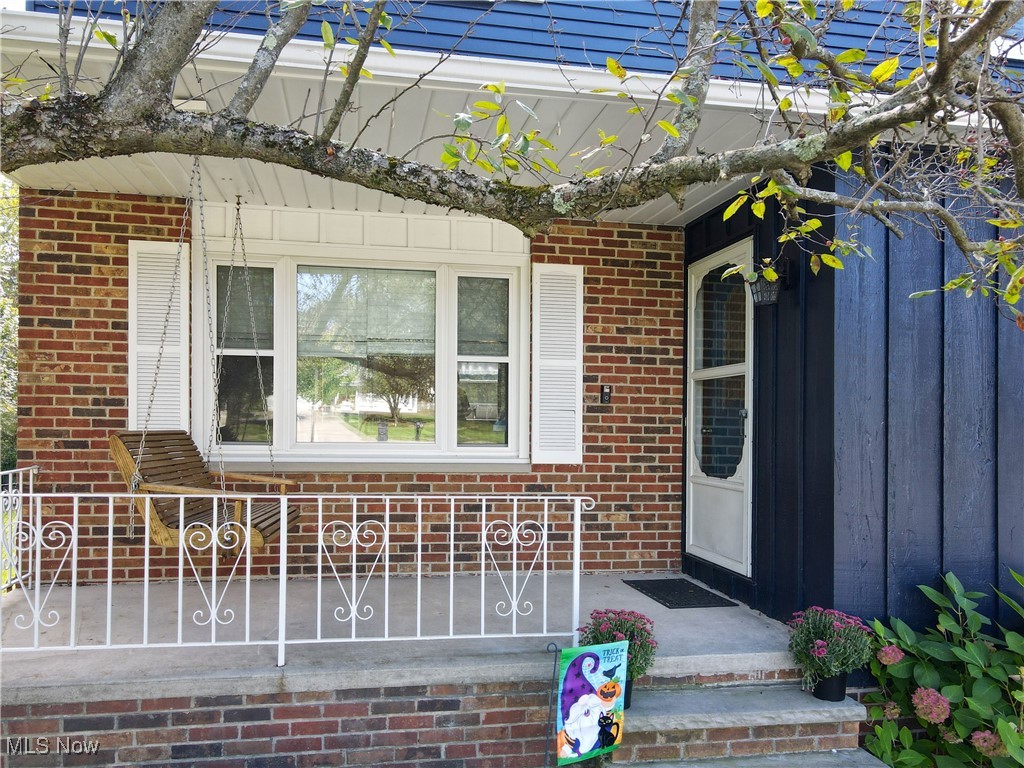 35600 Bainbridge Road Solon, OH 44139 - Photo 2 of 18 Cute front porch with a swing