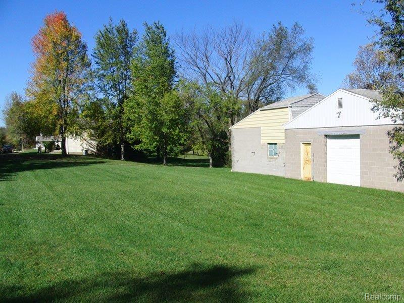 12222 Holtforth Road Fenton, MI 48430 - Photo 14 of 22