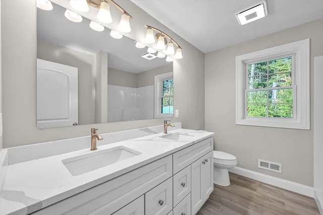 $629,900 | 7 High Blf Road, Belchertown, MA 01007